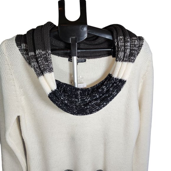Western Connection Medium Cream Sweater Accented W Black, Gray, Cream Cowl Neck - Picture 2 of 7
